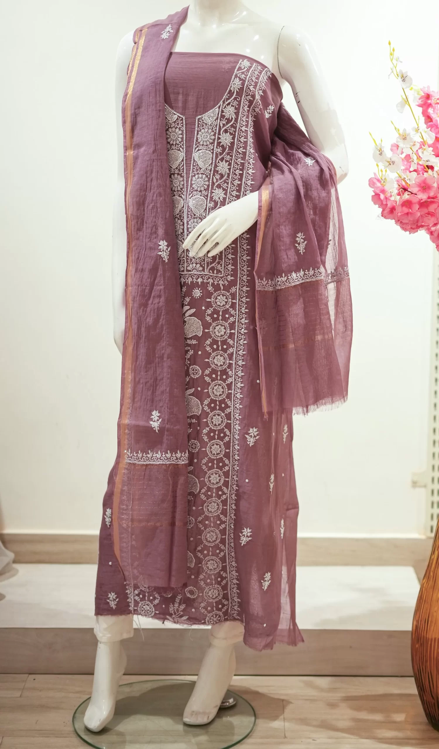 TIRAZ Atelier Chikankari Craft